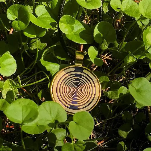 Alt view image 3 of 4 - MWO Multi-Wave Oscillator Pendant, Polarized Light Disc Necklace, Pure Copper Gold Plated Energy Jewelry Pendant for Men and Women(Gold)
