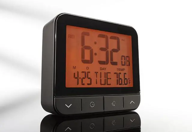 Alt view image 2 of 3 - Travel Alarm Clock