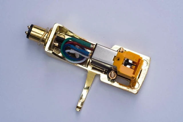 Alt view image 4 of 4 - Gold plated Headshell, cartridge, needle for Denon DP500M, DP300F SP, DP60I, DPA100, DP1300 mk2, DP1100, DP1200, DP1250, DP1700, DP33F, DP3700, DP40F, DP6700, DP790, DP900M, DP7D