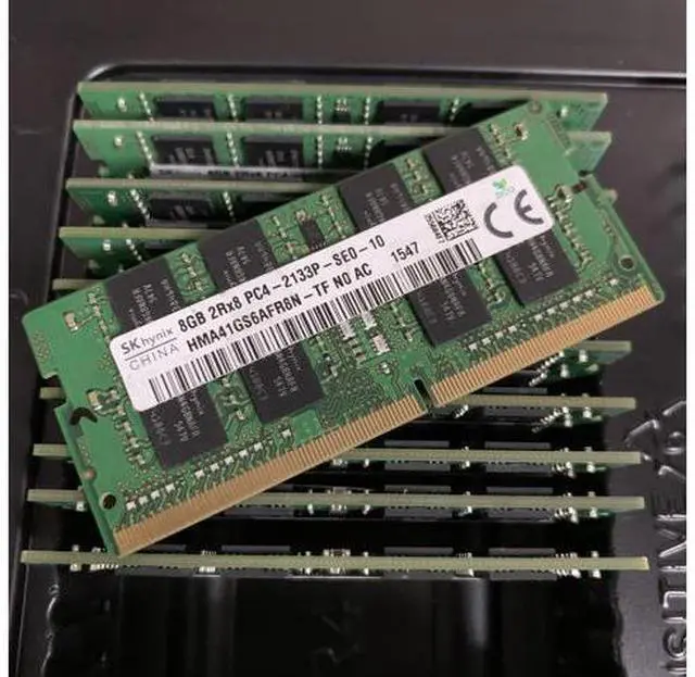 Main image of Hynix HMA41GS6AFR8N-TF 8GB 260p PC4-17000 CL15 DDR4-2133 2Rx8 1.2V SODIMM Laptop Memory