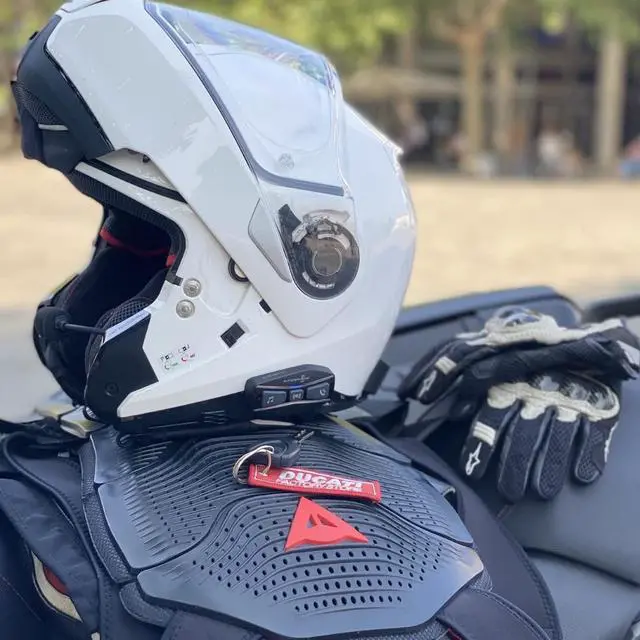 Alt view image 5 of 5 - UCOM4 - Motorcycle Bluetooth Communication - 4 Riders up to 1.6 Km Range - Battery 15Hr - Helmets Headset Compatible TFT and GPS - DSP and Noise Control - Waterproof IP67 - Single Pack
