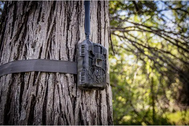Alt view image 3 of 6 - Deceptor No Glo Outdoor Hunting Cellular Trail Camera 80ft Detection & IR Range 40MP Photo 1440P HD Video Capture with FieldMax Lithium Rechargeable Battery Cartridge - Dual Network
