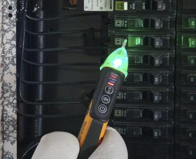 Alt view image 4 of 7 - Ideal Electrical 61-657 - Dual Range 12-1000V AC NCVT with Flashlight