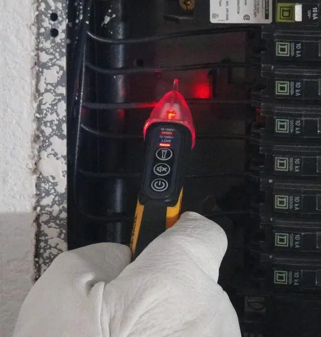 Alt view image 5 of 7 - Ideal Electrical 61-657 - Dual Range 12-1000V AC NCVT with Flashlight