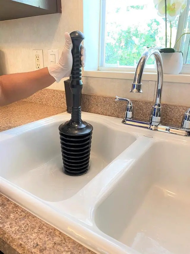 Alt view image 6 of 7 - MP500-B3 Heavy Duty Bathroom Toilet Plunger Kit with Short Bucket/Caddy. Equipped with Air Release Valve, Black