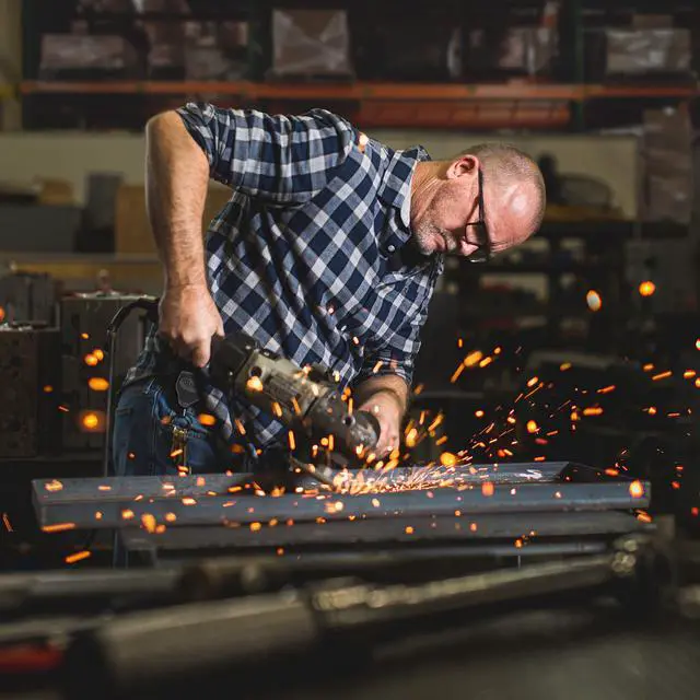 Alt view image 5 of 6 - Super48 HD 8oz. Locking Retractable Key Holder, 48" Retractable Cord, Black Polycarbonate Case, Steel Belt Clip, Oversized Split Ring