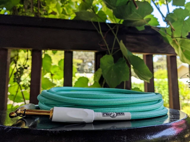 Alt view image 3 of 3 - Pig Hog PCH20SG 1/4" to 1/4" Seafoam Green Guitar Instrument Cable, 20 Feet