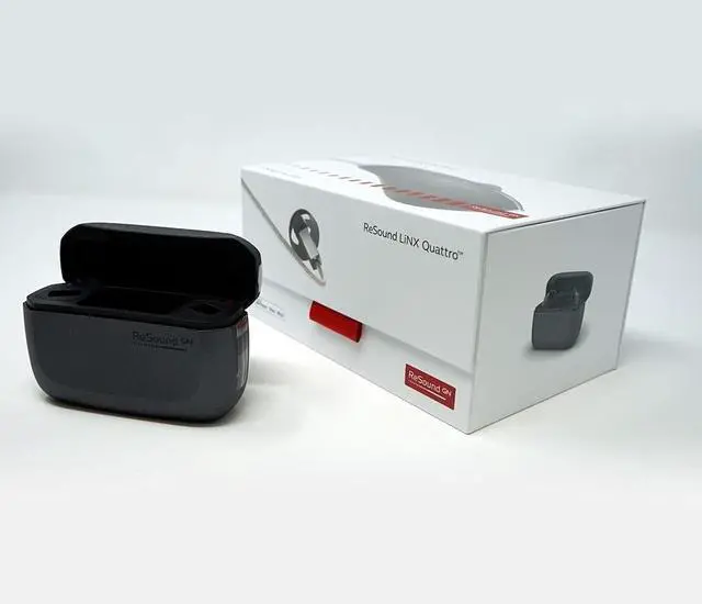 Alt view image 2 of 4 - GN ReSound Linx Quattro Charging Case