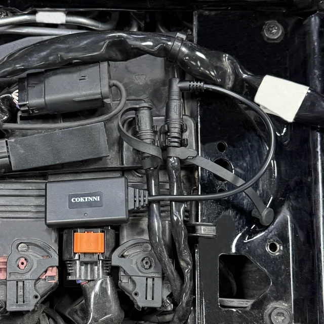 Alt view image 2 of 5 - COKTNNI Wireless CarPlay Headset Bypass Fit for Harley Davidson 2024-2025 Street Glide Road Glide CVO/ST Accessories Plug-N-Play (DC)