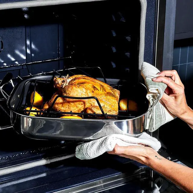 Alt view image 2 of 7 - HexClad Hybrid 14 x 10 Inch Rectangular Nonstick Roasting Pan with Rack, Dishwasher-Friendly, Oven-Safe Up to 900°F, Compatible with All Cooktops