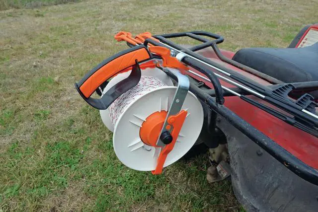 Alt view image 3 of 3 - Gallagher Heavy-Duty Geared Electric Fence Reel | Pre-Wound with 1,312 ft of Turbo Wire | 3:1 Gear Ratio, Built-In Transport Hook, Impact-Resistant, Tangle-Free | For Pastures & Rotational Grazing