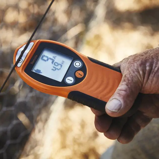 Alt view image 4 of 5 - Gallagher i Series Fence Remote & Fault Finder - Electric Fence Tester with Remote Control, Up to 15 kV, Water Resistant Design, Compatible with i Series & MX7500 Energizers - 9V Battery Included
