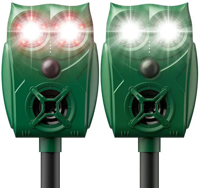 Main image of Solar Animal Repellent Ultrasonic Deer Deterrent, Waterproof Adjustable Large Solar Panel with Power Indicator, Motion Sensor & Outdoor Animal Repeller to Deter Cat, Coyote (2, Green and Black)