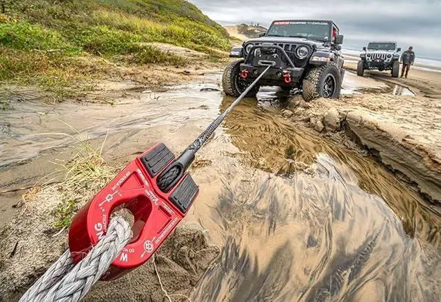 Alt view image 4 of 5 - Factor 55 00080-14 Flatlink E (Expert) Replaces Conventional Winch Hook with a Stronger Shackle/D-Ring Mount Maximum Load 16,000 lb Ultimate Failure Greater Than 40,000 lb OD Green