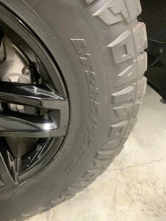 Alt view image 4 of 7 - ReadyLift 69-3920 2.0'' Front with 1.0'' Rear SST Lift Kit