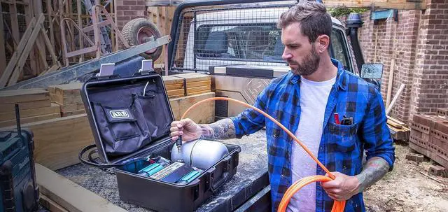 Alt view image 6 of 7 - ARB 171302V2 Portable Tire Inflation Kit, Includes High-Temperature Air Hose 23 Foot and Redesigned Accessories Kit, Quick Fitting for Universal On Board Systems and Air Compressors
