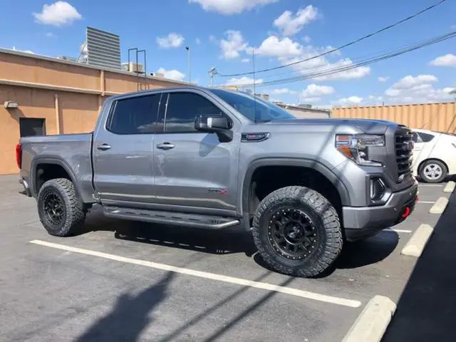 Alt view image 6 of 7 - ReadyLift 69-3920 2.0'' Front with 1.0'' Rear SST Lift Kit