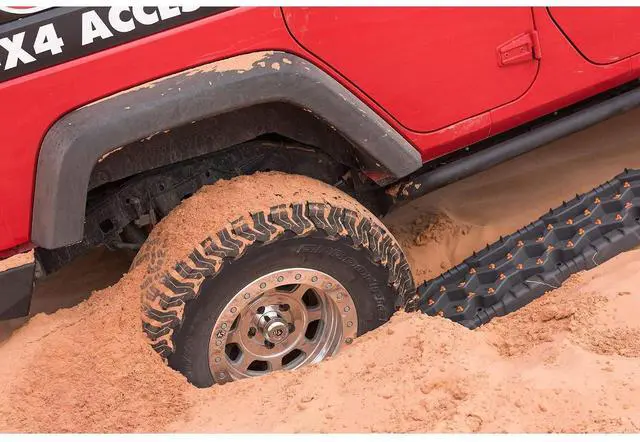 Alt view image 6 of 7 - ARB TREDPROBB Vehicle Recovery Boards Traction Tracks and Extraction Device for Off-Road Mud, Sand, Snow, Black with Black Teeth