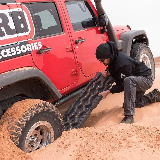 Alt view image 5 of 7 - ARB TREDPROBB Vehicle Recovery Boards Traction Tracks and Extraction Device for Off-Road Mud, Sand, Snow, Black with Black Teeth