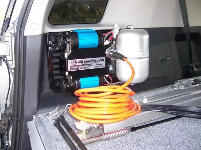 Alt view image 4 of 7 - ARB 171507 4 Litre Aluminium Air Tank for Air Compressors, over 1 gallon, On-Board Installation Ready