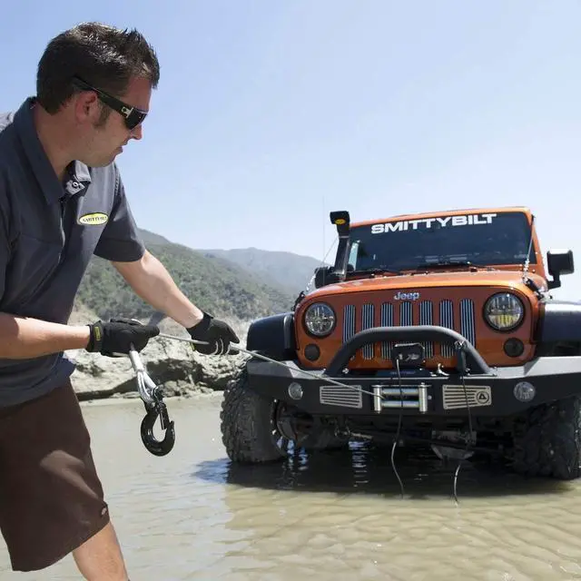 Alt view image 3 of 5 - Smittybilt XRC Gen 2 9500lb Winch with Steel Cable - SB97495