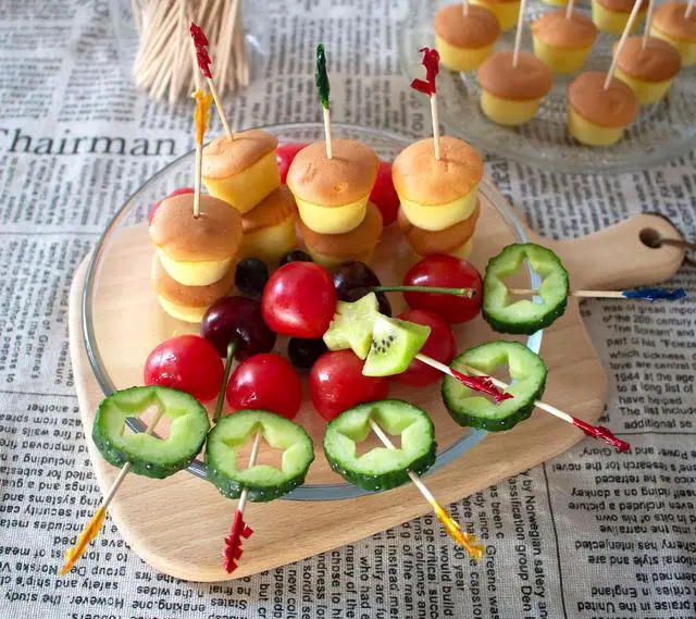 Alt view image 4 of 7 - Wood Frill Picks Frill Toothpicks 4 Inch Pack 1000,Decorative wood toothpicks,Cocktail Party Toothpicks for Fruit,Appetizers,Club Sandwiches,Great to use at Valentine's Day and Parties.