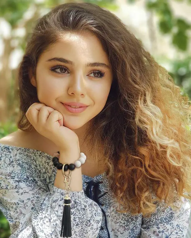 Alt view image 4 of 6 - Women Silicone Keychain Bracelet Beaded Wristlet Key Ring Black Bangle Chains with Leather Tassel