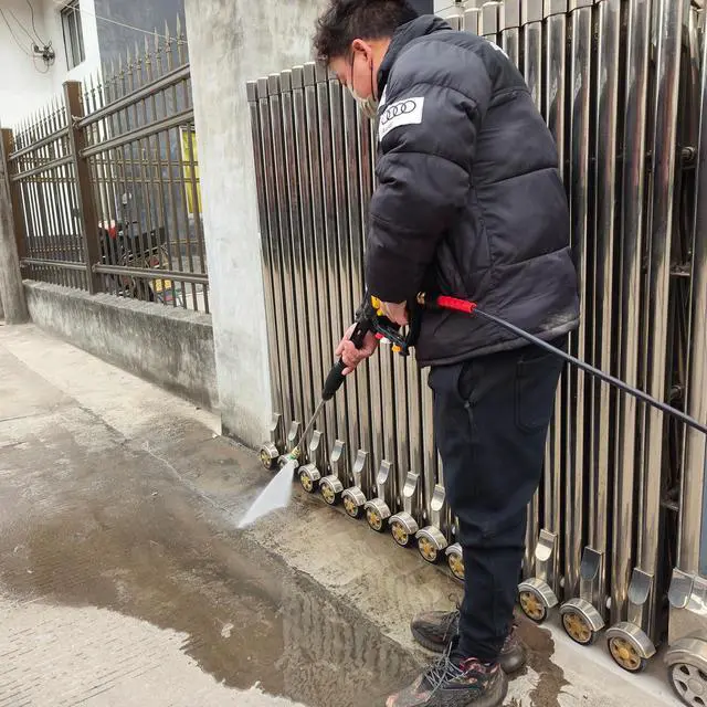 Alt view image 6 of 7 - Adjustable Length High Power Washer Gun 5000PSI,with Foam Cannon and Pressure Washer Gun Accessories