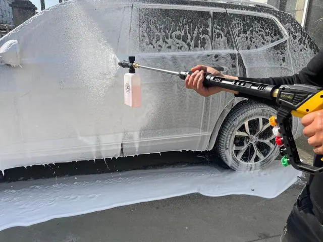 Alt view image 4 of 7 - Adjustable Length High Power Washer Gun 5000PSI,with Foam Cannon and Pressure Washer Gun Accessories