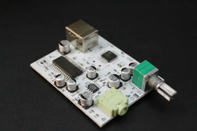 Alt view image 3 of 3 - Ear Amplifier CM108 TDA1305T TDA1308 IIS USB DAC Decoder