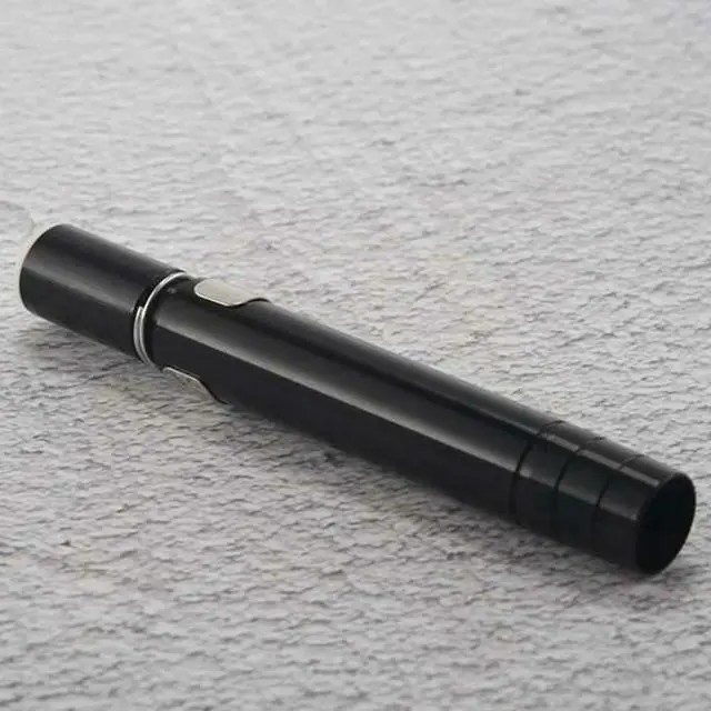 Alt view image 3 of 3 - 4 Pcs Aluminum Alloy Chalk Holder Chalk Set For Teachers Dust-Free Chalk Clip Chalk Extender Chalk Clip