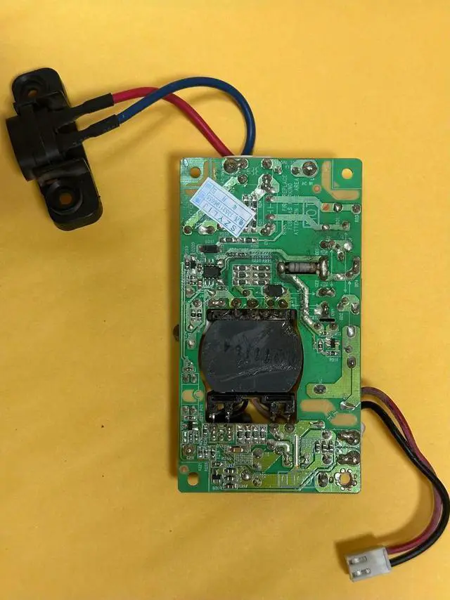 Alt view image 2 of 3 - L24P11 L19P21 power board 40-P041C0-PWE1XG 08-PE041C0-PW200AA