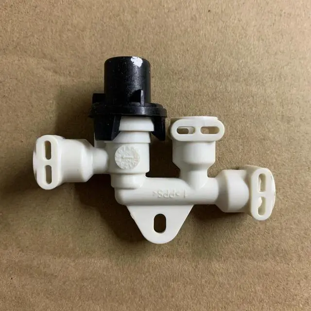 Main image of 1Pcs Coffee Machine Accessories 3-Way Connector Tee ACCU MULATOR Adapter Quick Connection For Kalerm Coffee Maker