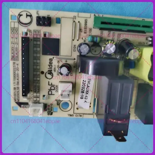 Alt view image 3 of 3 - For Midea M1-L213C Black Microwave Oven PM2001 Main Board Computer Board EMLAUXX-42-K