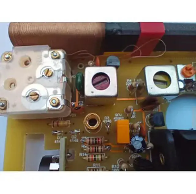 Alt view image 3 of 3 - 2P3 Kit School Radio Experiment Student DIY Enthusiast FM AM Medium Wave