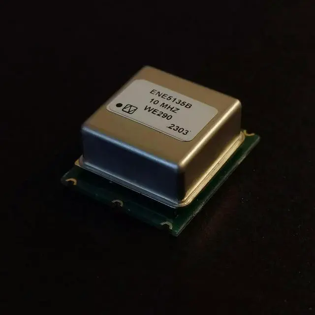 Main image of NDK ENE5135B 10MHZ OCXO 5V Constant Temperature Crystal Oscillator Square Wave SMD Original Year 23+