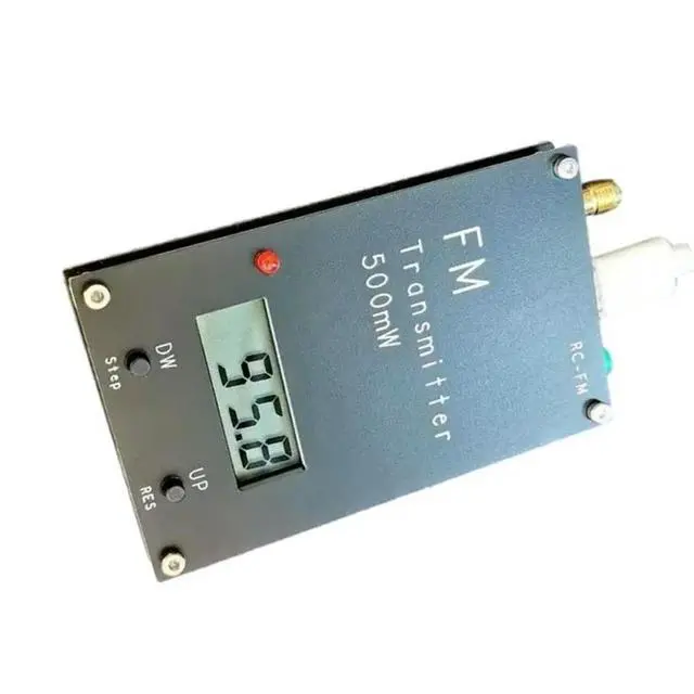 Alt view image 2 of 3 - 2000m FM transmitter digital display 0.5W 500mW stereo 76-108M
