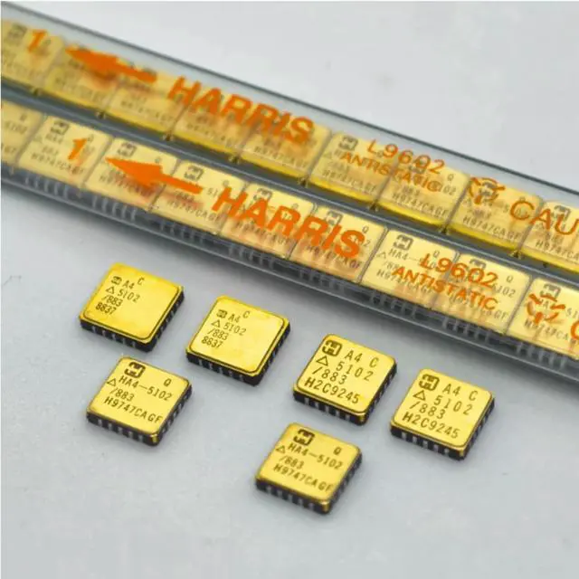 Alt view image 2 of 3 - Ha4-5102/883 aerospace grade gold surface dual op amp