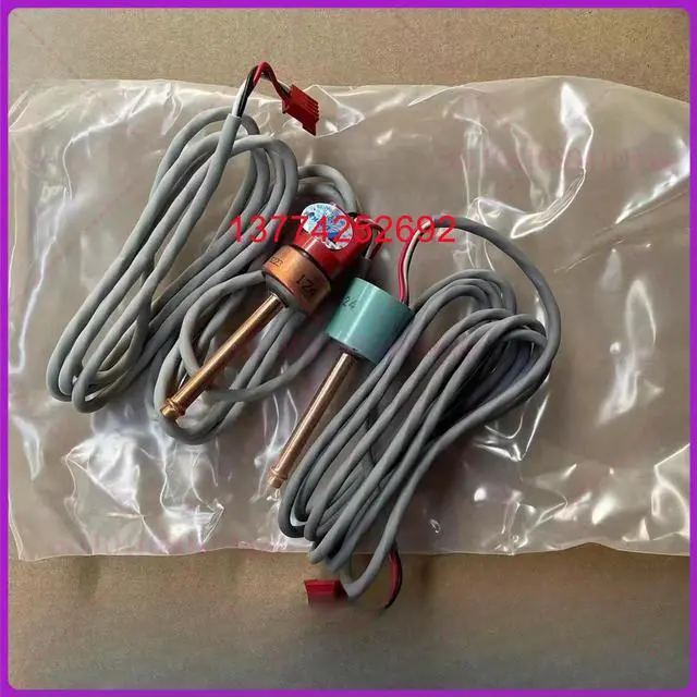 Main image of pressure sensor for Daikin V3 RZP450PY1 RHXYQ16SY1 air conditioner