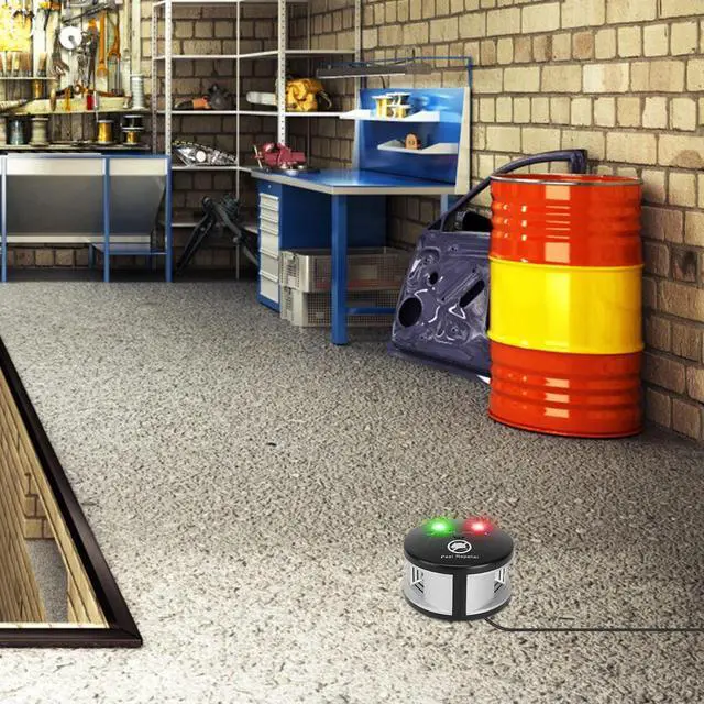 Alt view image 7 of 7 - Ultrasonic Repellent 360° Electronic Control Pest Rat Cat Mice Rodent Repeller