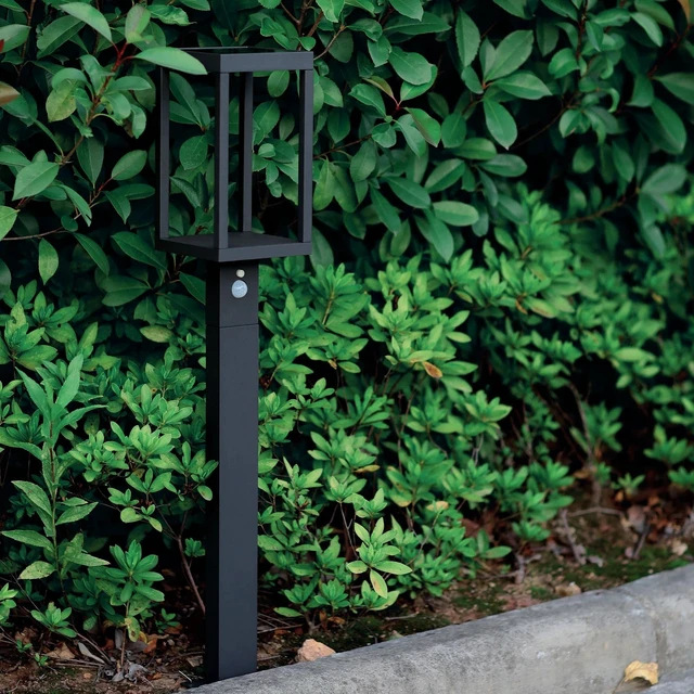 Alt view image 2 of 7 - Solar Outdoor Light Pathway Dusk to Dawn Garden Lighting