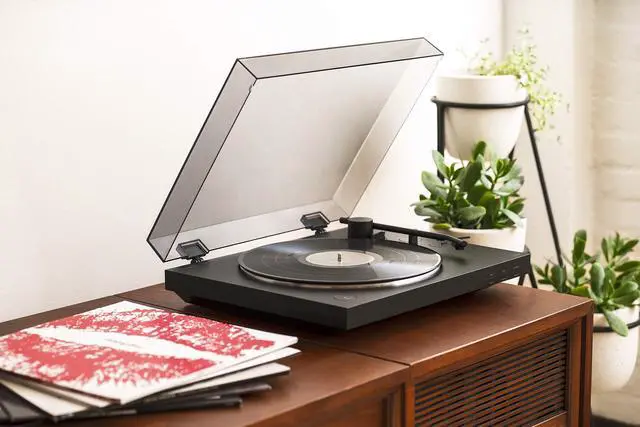 Alt view image 5 of 8 - Sony PSLX310BT Fully Automatic Belt-Drive Wireless Stereo Turntable - Plays 33 1/3 and 45 RPM Vinyl Records - Bluetooth - USB Output - Black
