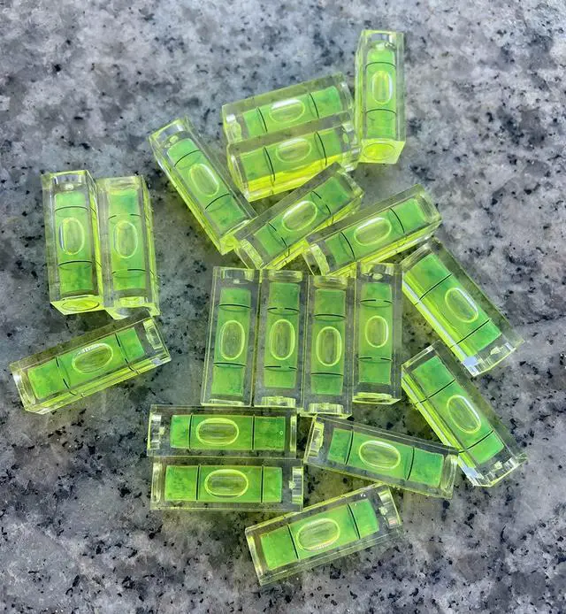 Alt view image 5 of 6 - 8Pcs Small Bubble Spirit Level Mini Square Levels Measuring Tools for Balancing Frame, Mural, Picture Hanging, Turntable, Tripod, Camera, Phonograph, 10x10x29mm, 32x7mm (Set A)