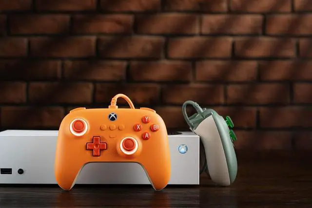 Alt view image 6 of 7 - 8BitDo Ultimate C Wired Controller for Xbox with Hall Effect Joysticks and Triggers, RGB Lighting Fire Ring, Compatible with Xbox Series X|S, Xbox One, Windows 10/11- Officially Licensed (Orange)