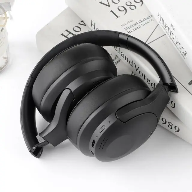 Alt view image 3 of 5 - Dnil Wireless Bluetooth Headphones with a Foldable, Over-Ear Design and Built-in Hidden Microphone, Suitable for Studying, Listening to Music, and Gaming.