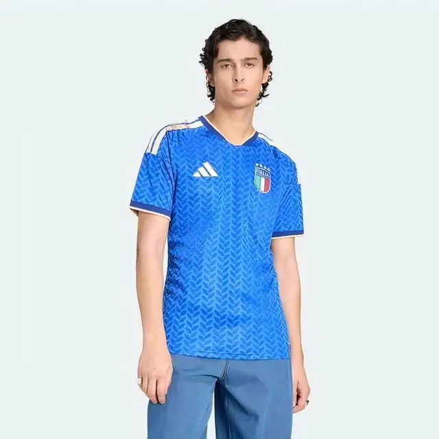 Alt view image 5 of 5 - Italy Home Men's Stadium Soccer Jersey 26/27 XL