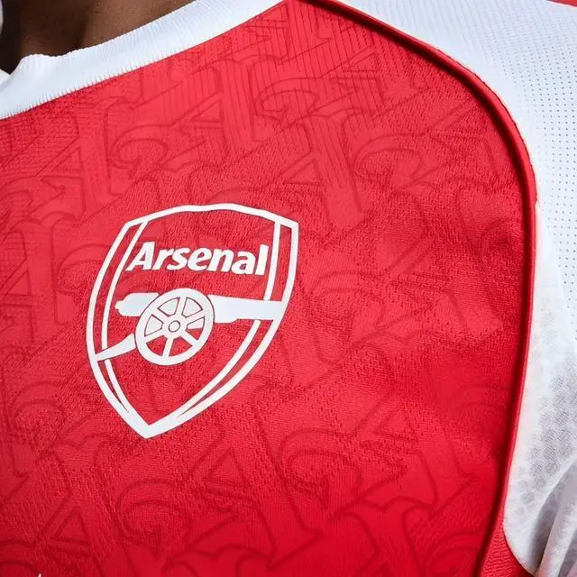 Alt view image 4 of 4 - Arsenal Home Men's Authentic Soccer Jersey 25/26 XL