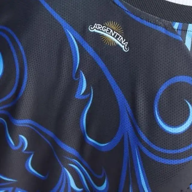 Alt view image 3 of 5 - Argentina 2026 Away Messi #10 Soccer Jersey L