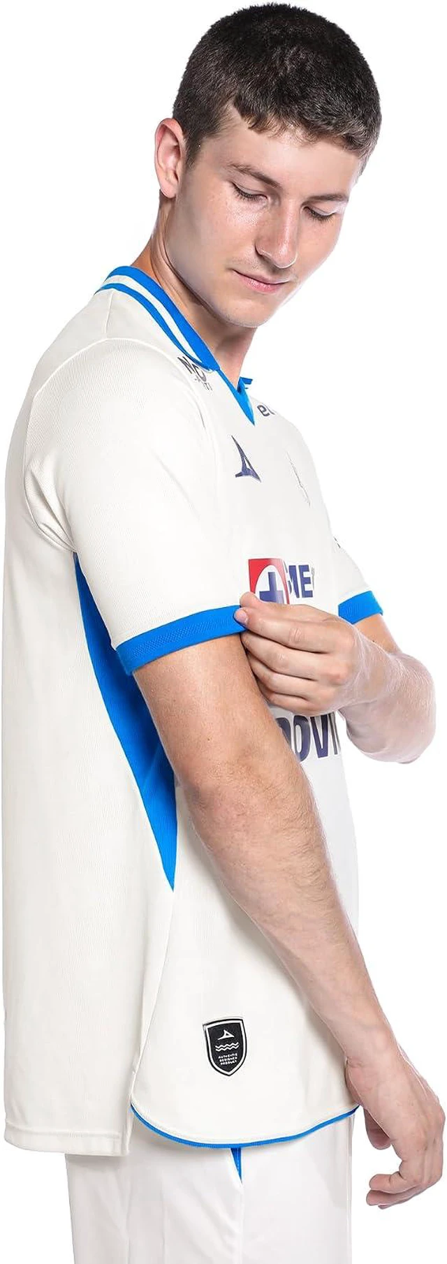 Alt view image 3 of 5 - Cruz Azul 20262027 Home & Away Soccer Jerseys White L