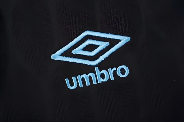 Alt view image 5 of 6 - Umbro 2026 Men's Authentic Guatemala National Soccer Team Jersey XL L Black